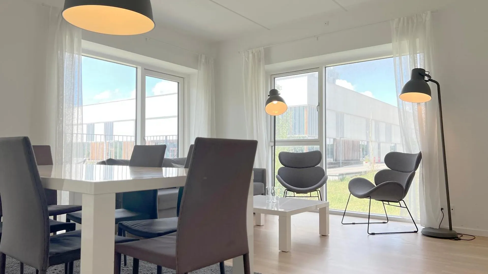 Spacious 3 Bedroom Apartment With Balcony At Richard Mortensens Vej 哥本哈根